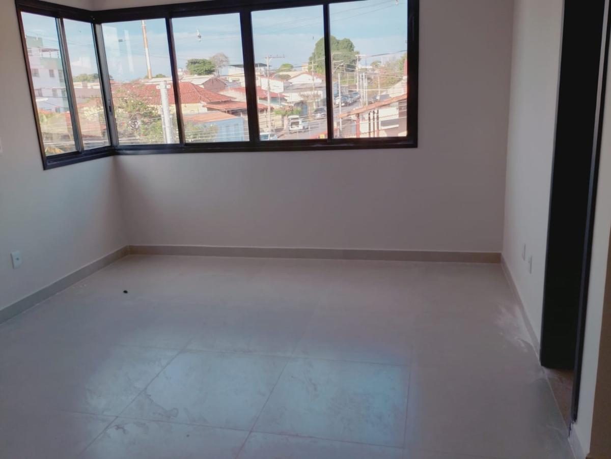 Casa, Planalto, 2 Quartos, 1 Vaga, 2 Suítes