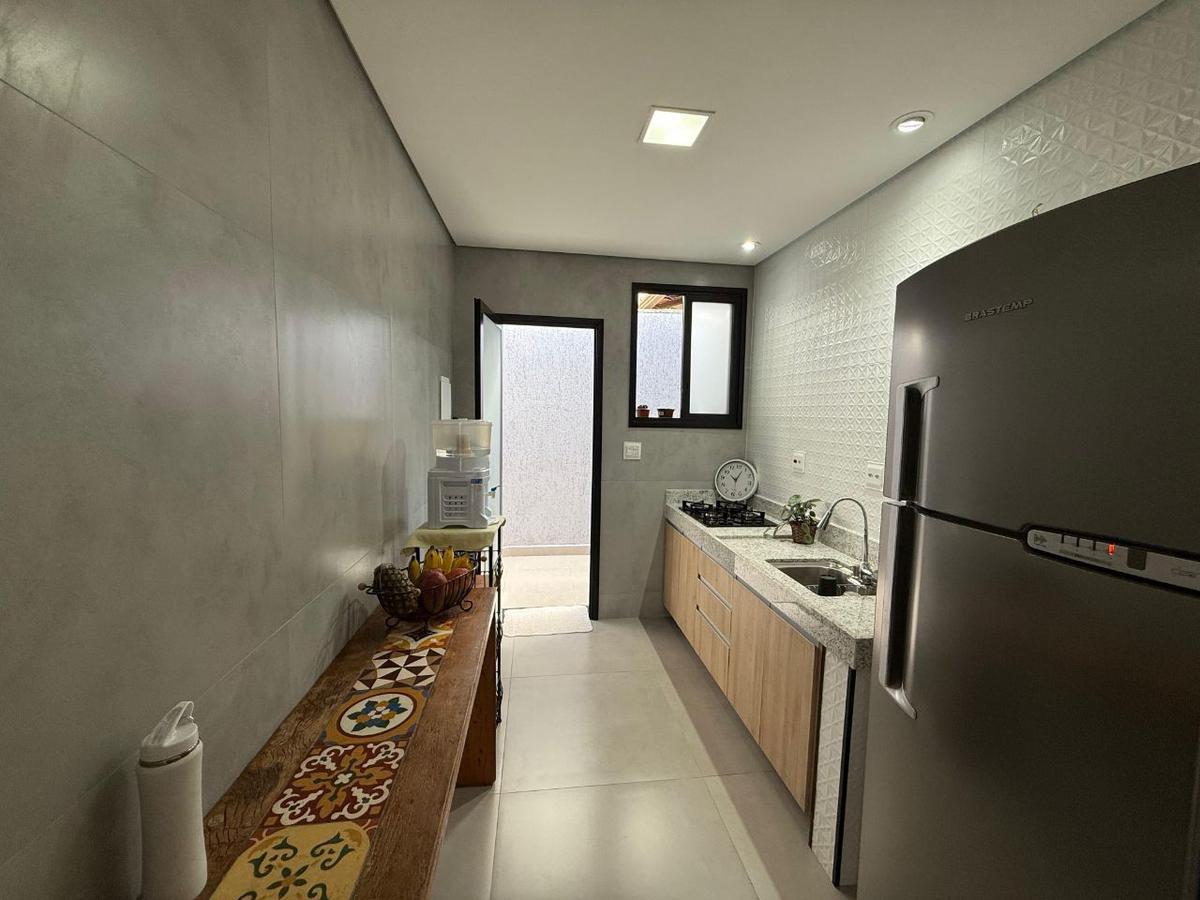 Casa, Itapoã, 3 Quartos, 4 Vagas, 1 Suíte