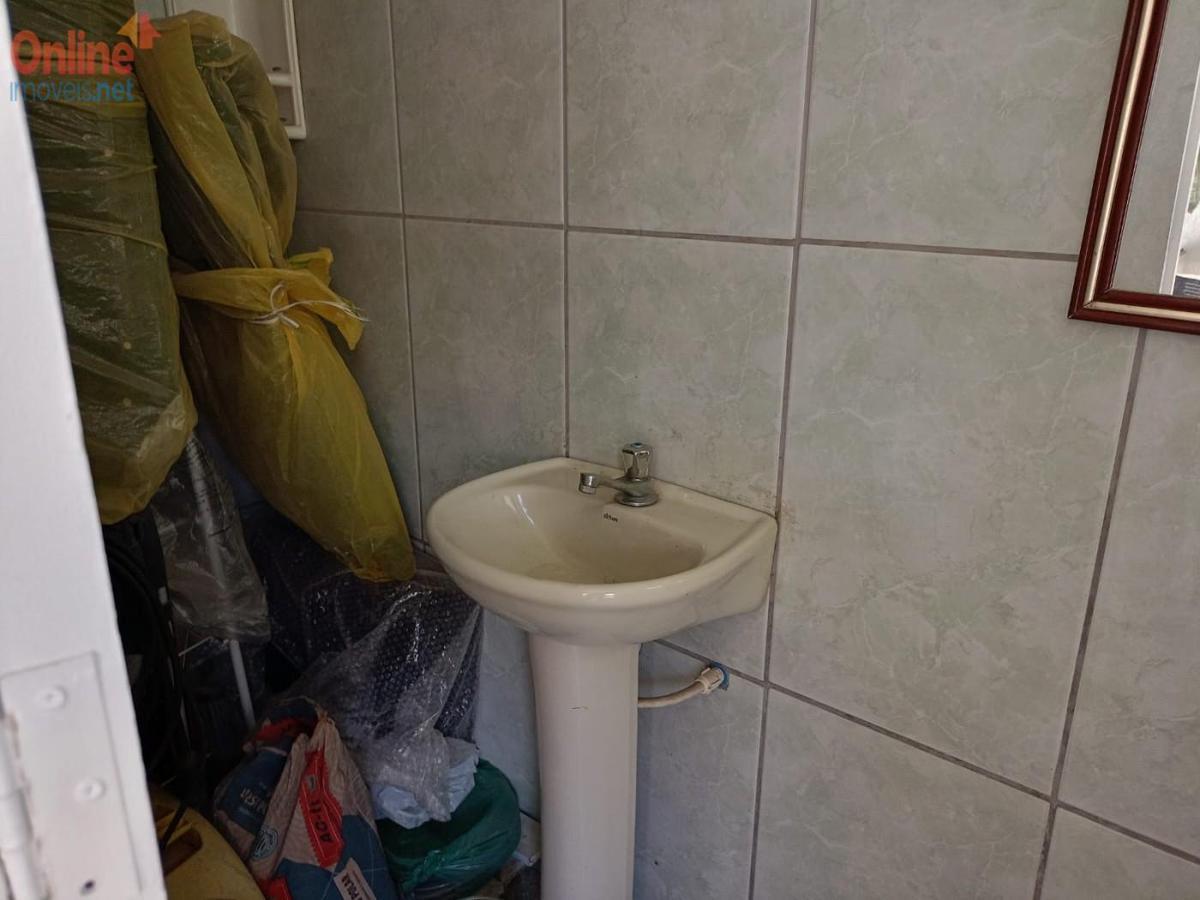 Casa, Dom Pedro I, 1 Quarto, 0 Vaga, 0 Suíte