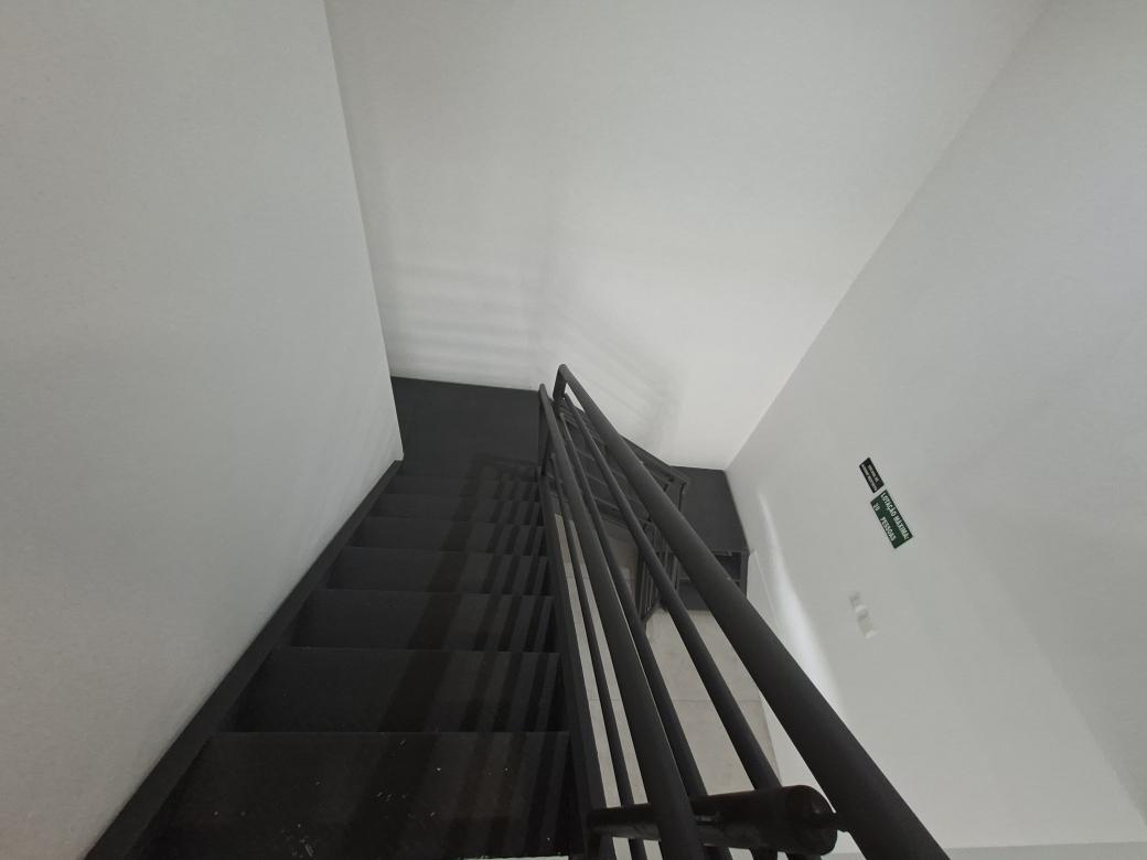 Andar, Funcionários, 0 Quarto, 0 Vaga