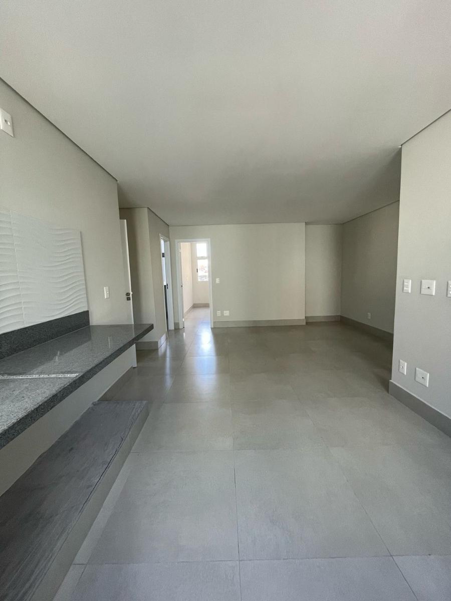 Apartamento, Centro, 2 Quartos, 0 Vaga, 1 Suíte