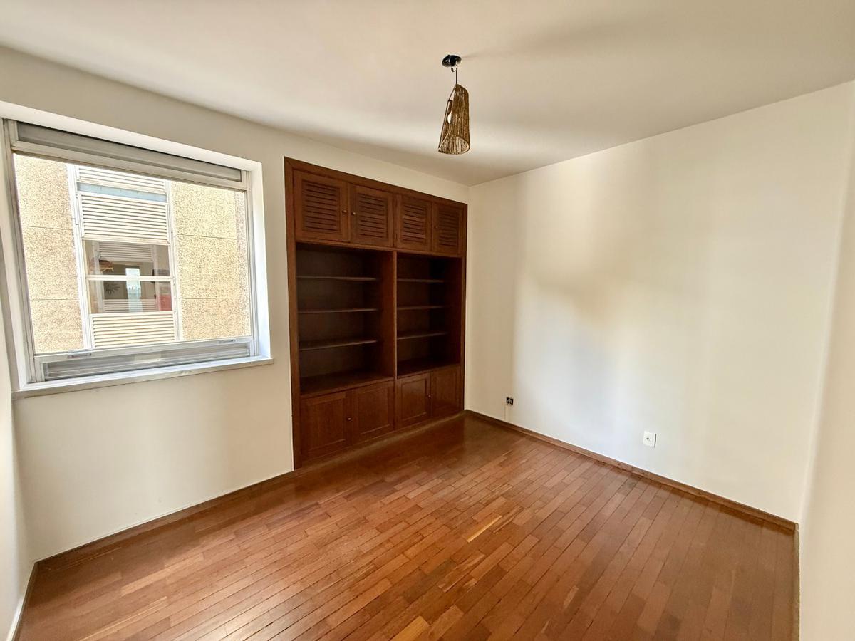 Apartamento, São José, 4 Quartos, 2 Vagas, 1 Suíte