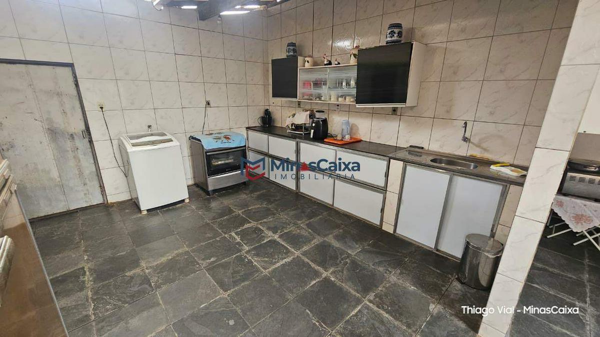 Casa, São José, 3 Quartos, 2 Vagas, 1 Suíte