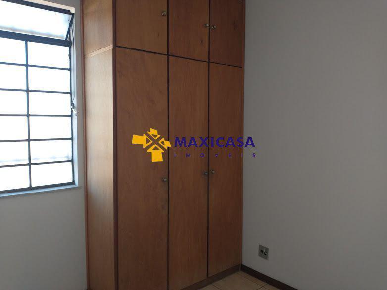 Casa, Ouro Preto, 2 Quartos, 0 Vaga