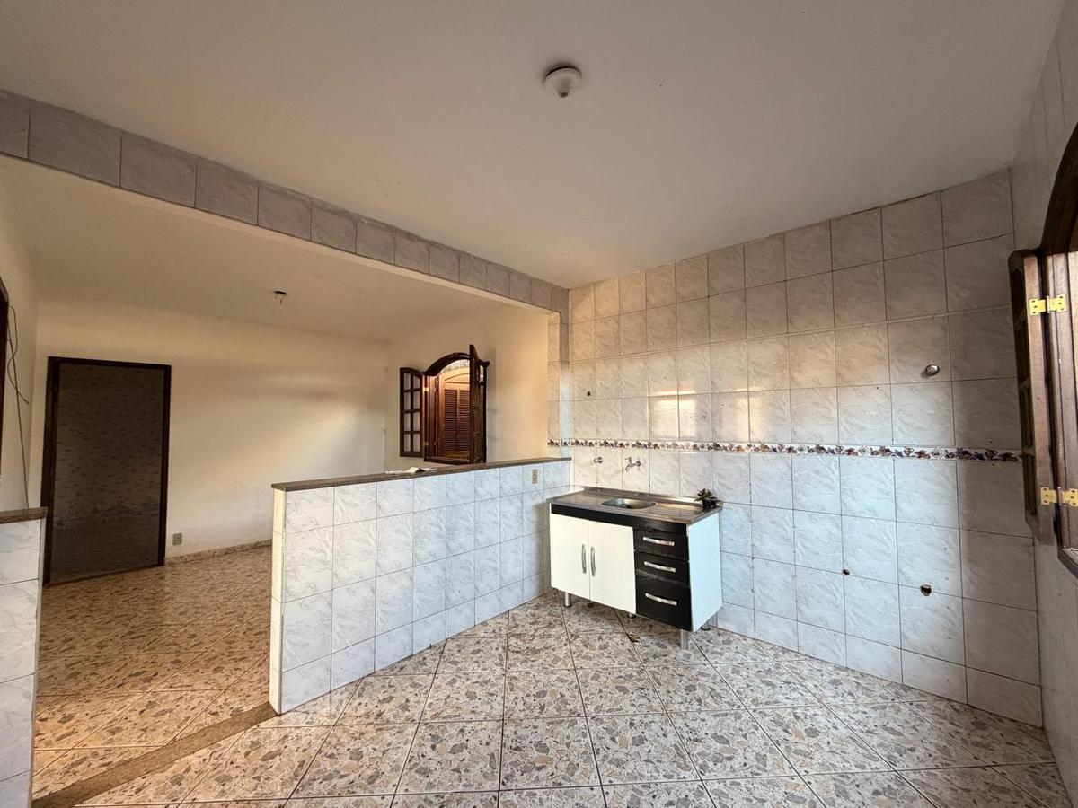 Casa, Jardim Canadá, 3 Quartos, 0 Vaga