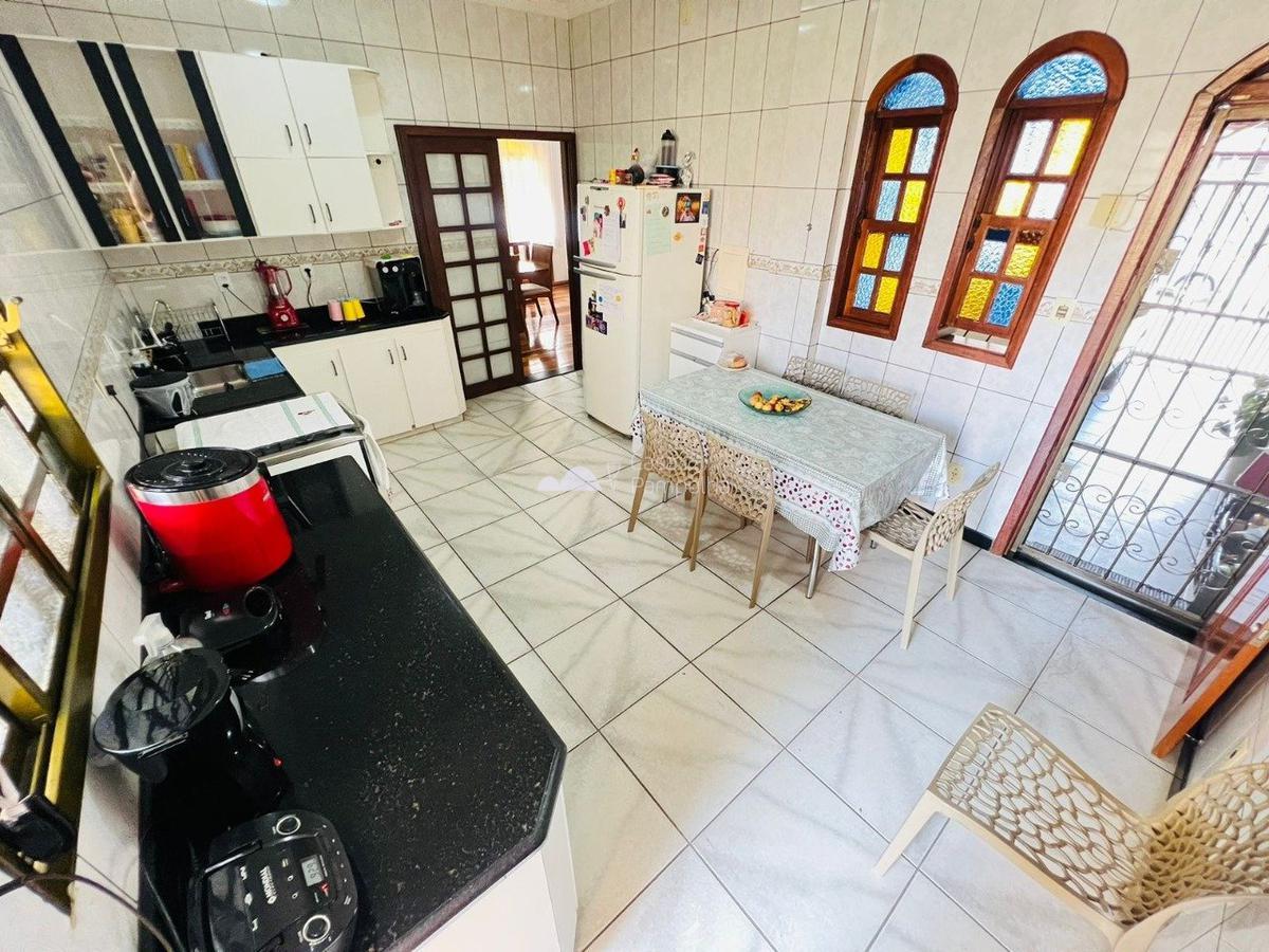Casa, Santa Mônica, 3 Quartos, 2 Vagas, 2 Suítes