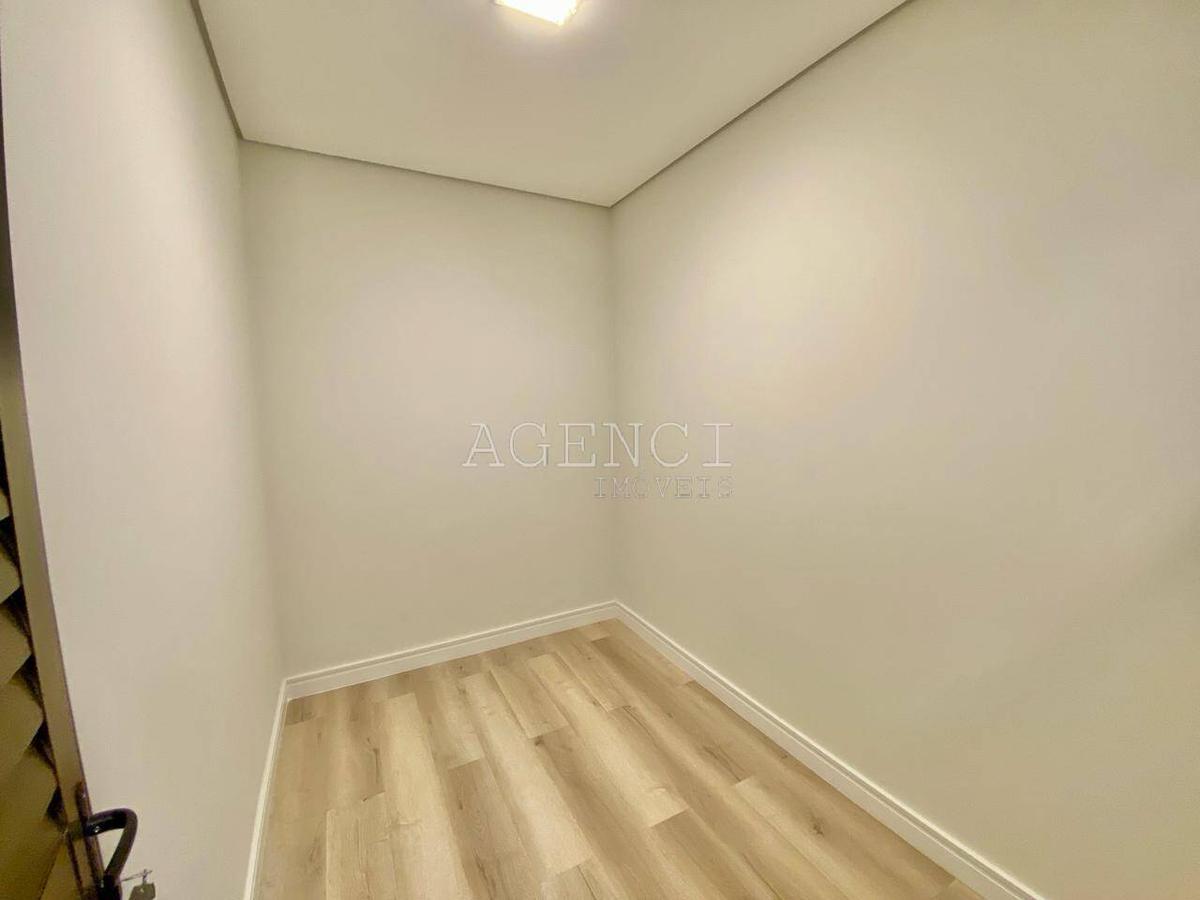 Casa, Alphaville - Lagoa dos Ingleses, 4 Quartos, 0 Vaga, 2 Suítes