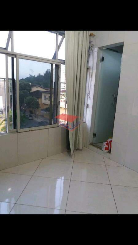 Quitinete, Centro, 1 Quarto, 0 Vaga