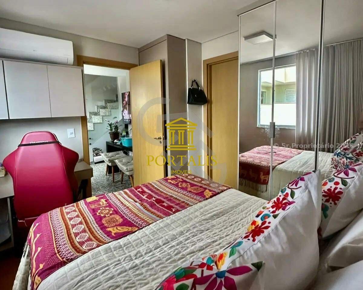 Cobertura, Santa Efigênia, 2 Quartos, 1 Vaga, 1 Suíte