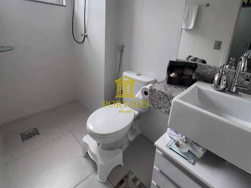 Apartamento, Serra, 2 Quartos, 2 Vagas, 2 Suítes