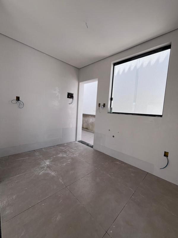 Casa, Masterville, 2 Quartos, 2 Vagas