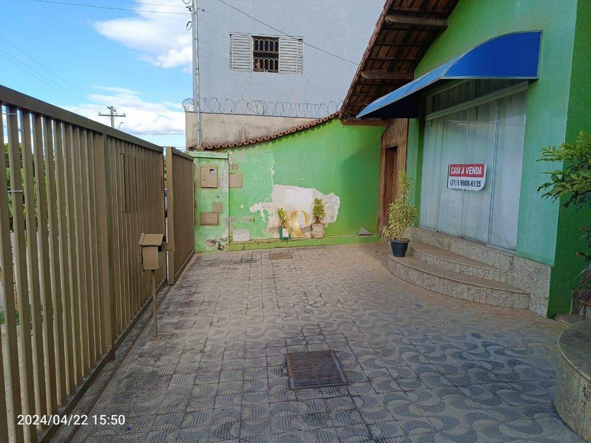 Casa, Jardim Europa, 5 Quartos, 3 Vagas, 1 Suíte