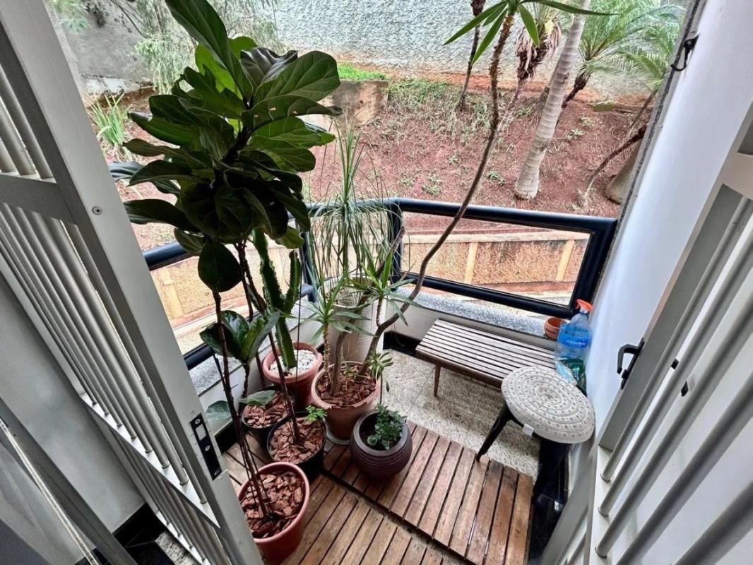 Apartamento, Vila Paris, 2 Quartos, 1 Vaga