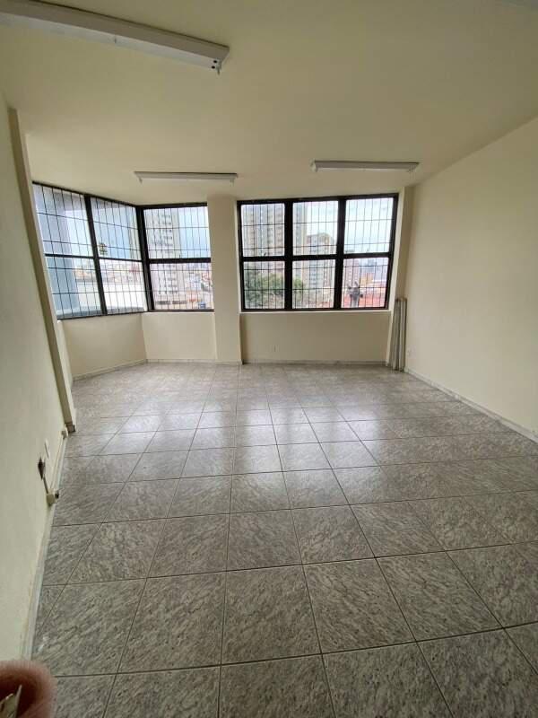Sala, Nova Suíssa, 0 Quarto, 0 Vaga
