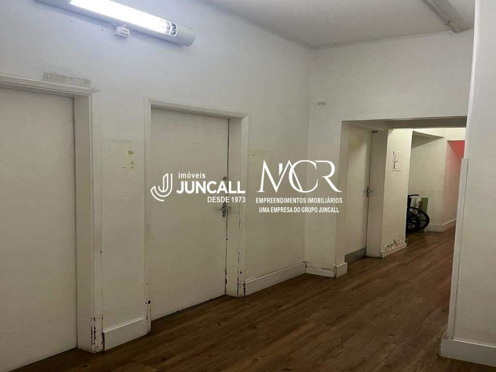 Casa, Funcionários, 10 Quartos, 10 Vagas