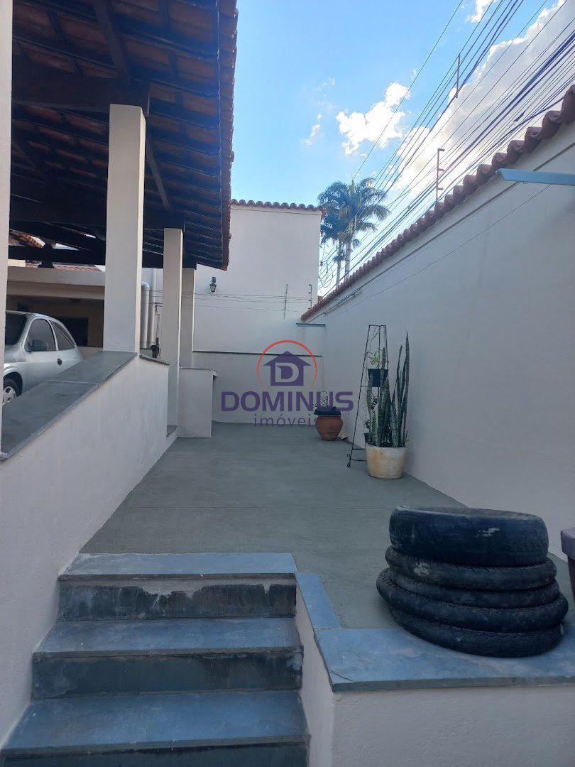 Casa, Carlos Prates, 6 Quartos, 2 Vagas, 1 Suíte