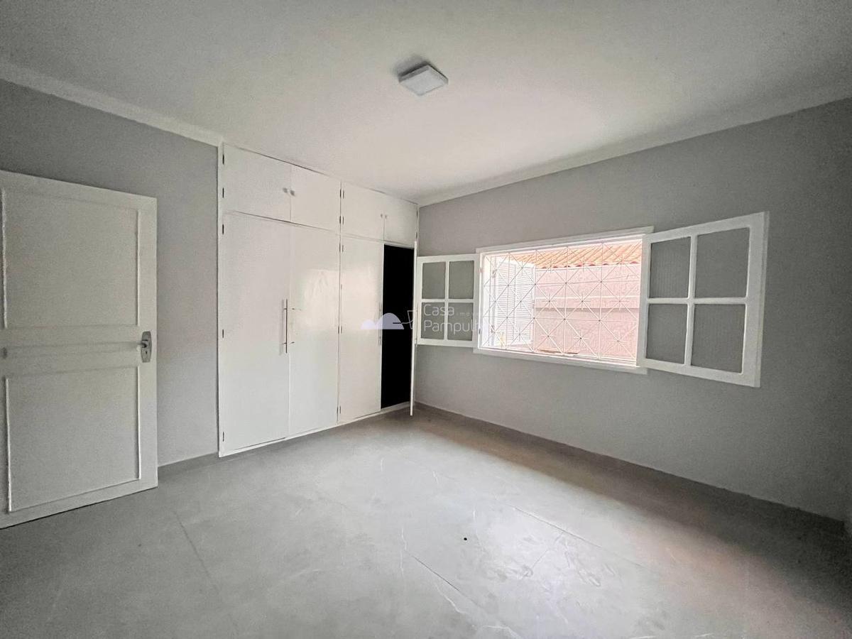 Casa, Santa Branca, 6 Quartos, 4 Vagas, 1 Suíte