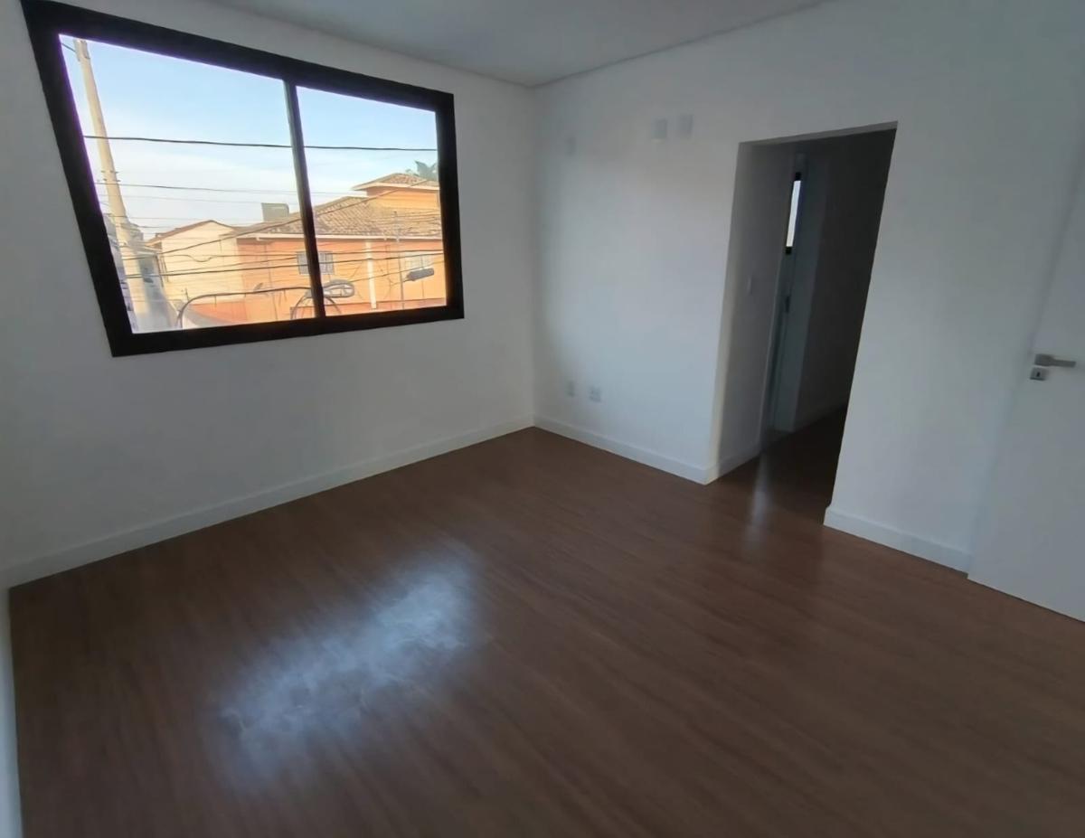 Casa, Planalto, 3 Quartos, 3 Vagas, 1 Suíte