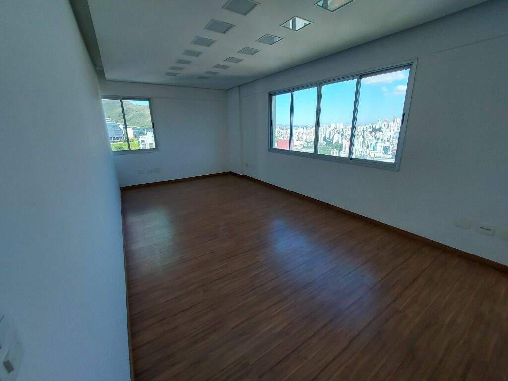 Sala, Estoril, 3 Vagas