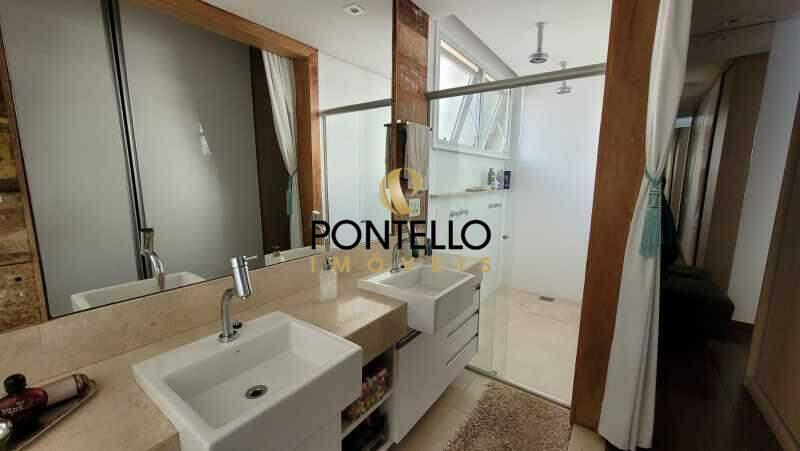 Casa, Santa Lúcia, 4 Quartos, 5 Vagas, 3 Suítes