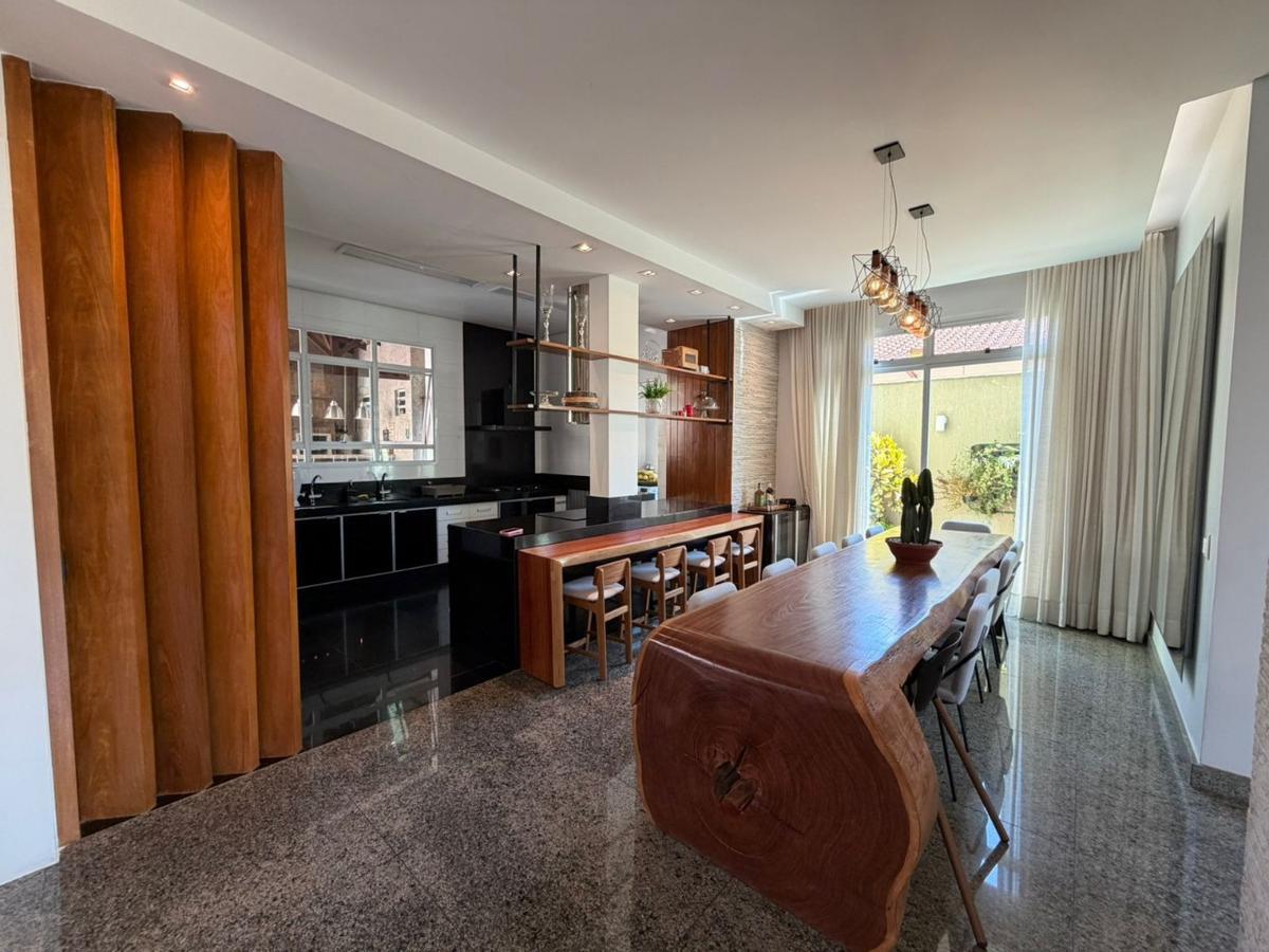 Casa, Jardim Riacho das Pedras, 3 Quartos, 4 Vagas, 1 Suíte