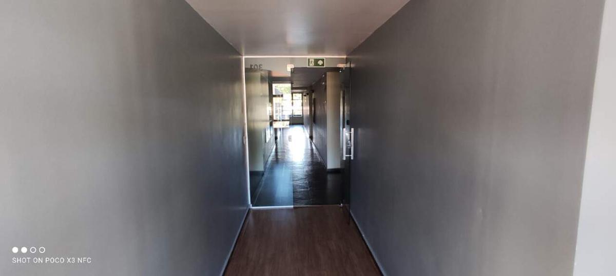 Sala, Estoril, 0 Quarto, 1 Vaga