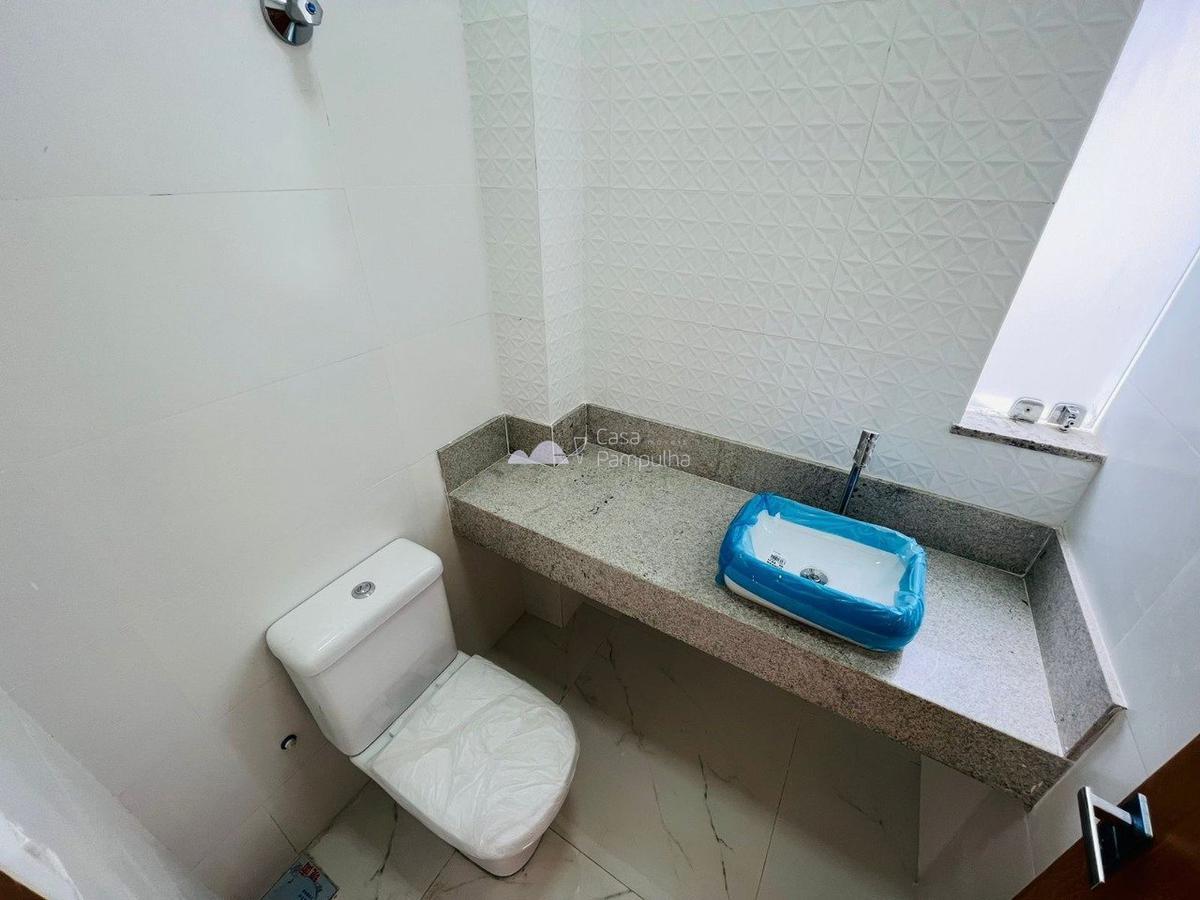 Casa, Názia II, 3 Quartos, 4 Vagas, 1 Suíte