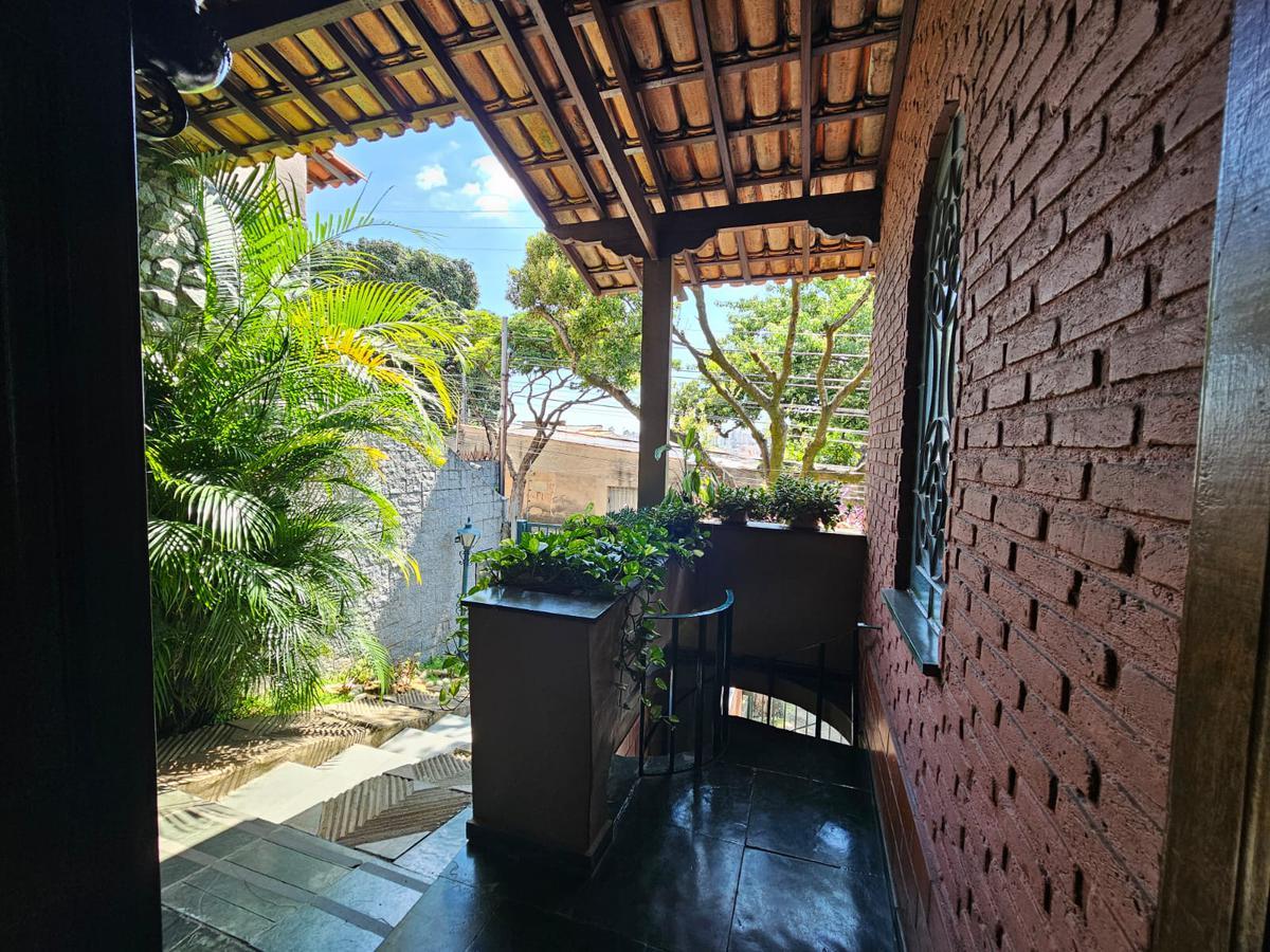 Casa, Jardim América, 4 Quartos, 4 Vagas, 2 Suítes