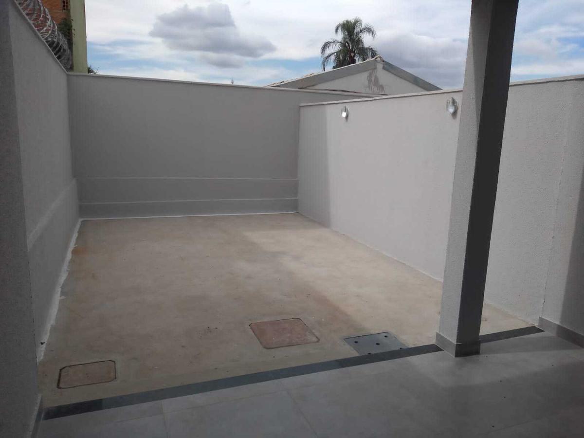 Casa, Parque Xangri-lá, 3 Quartos, 2 Vagas, 1 Suíte