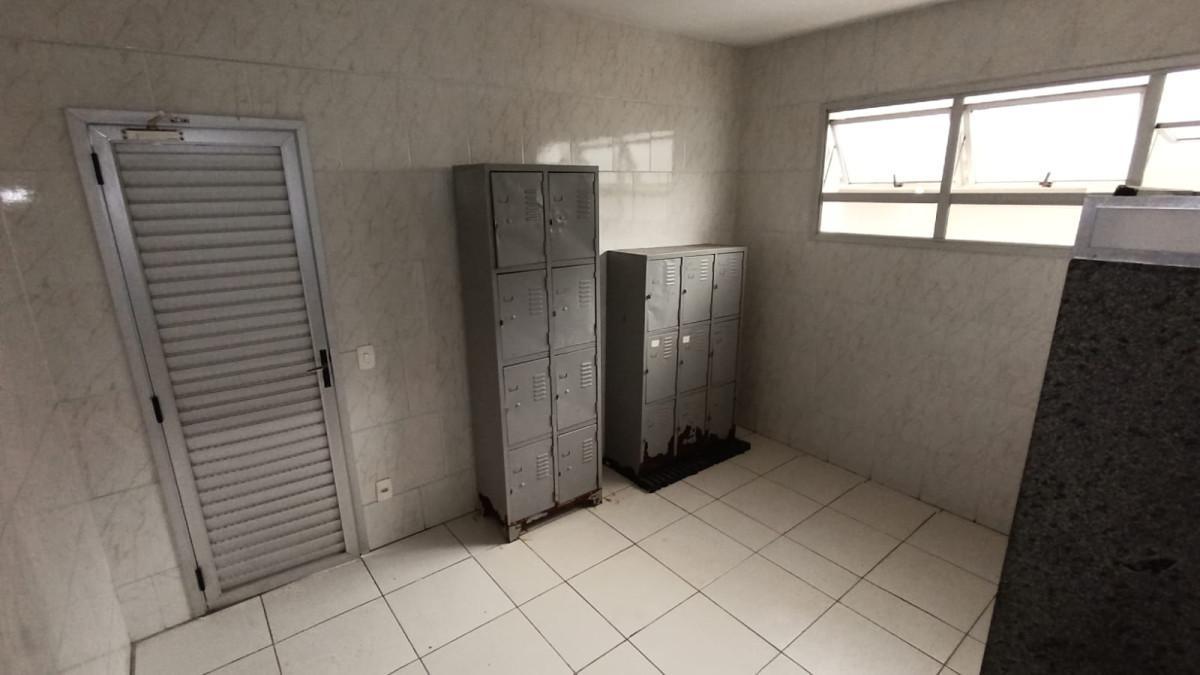 Galpão, Califórnia, 0 Quarto, 3 Vagas