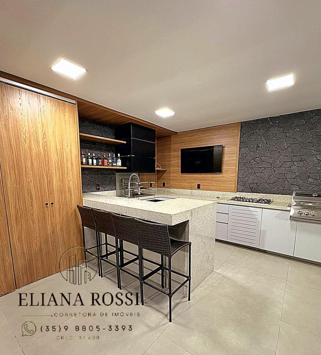 Casa, Centro, 3 Quartos, 2 Vagas, 1 Suíte