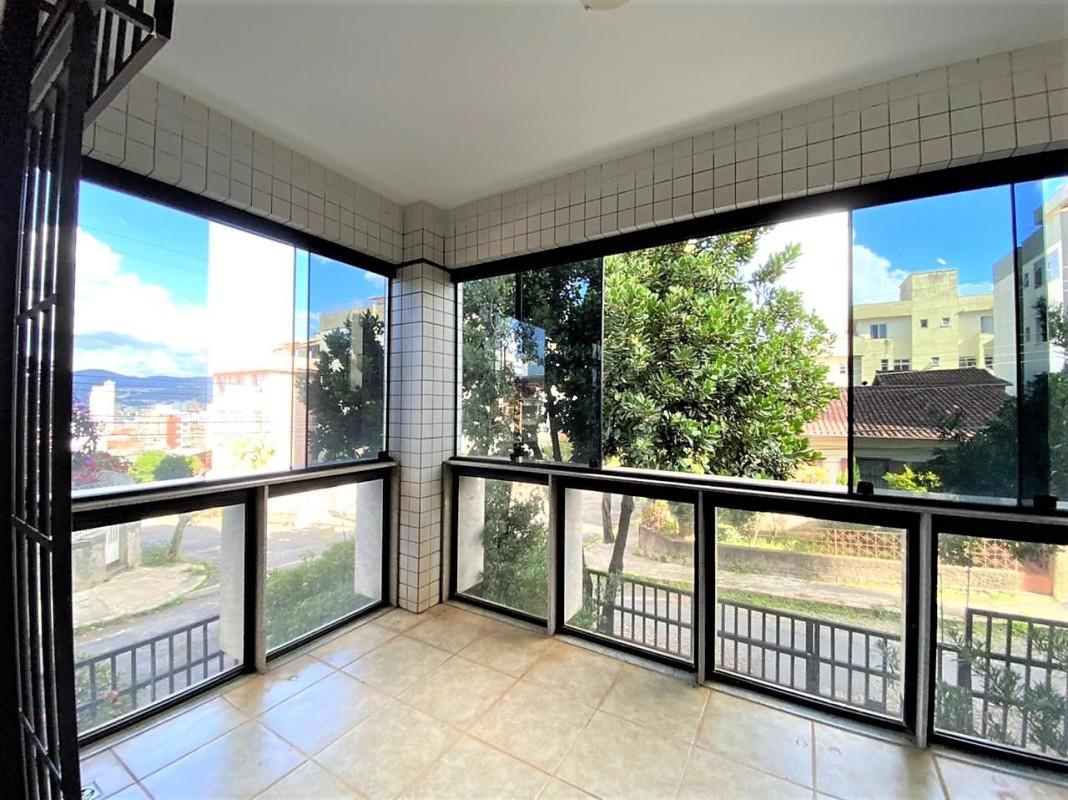 Apartamento, Sagrada Família, 4 Quartos, 2 Vagas, 1 Suíte