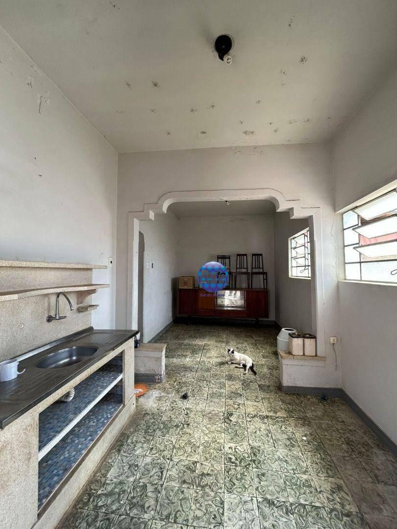 Casa, Centro, 3 Quartos, 0 Vaga