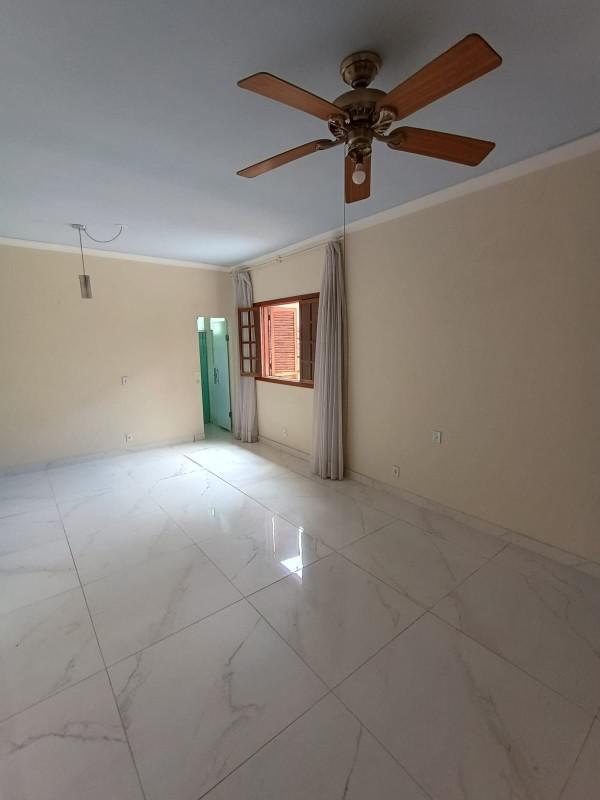 Casa, Paquetá, 3 Quartos, 5 Vagas, 2 Suítes