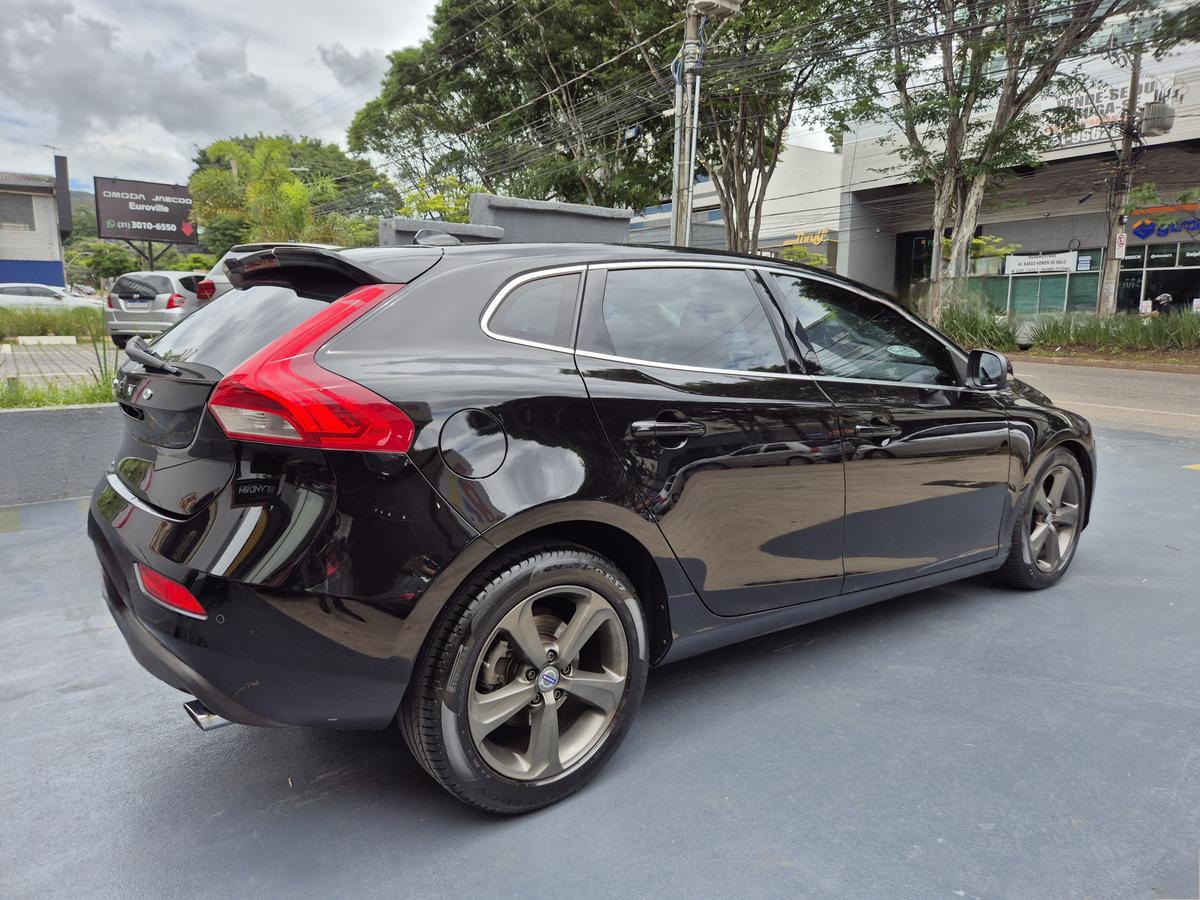 Volvo V40 T-4 Momentum 2.0 Aut.