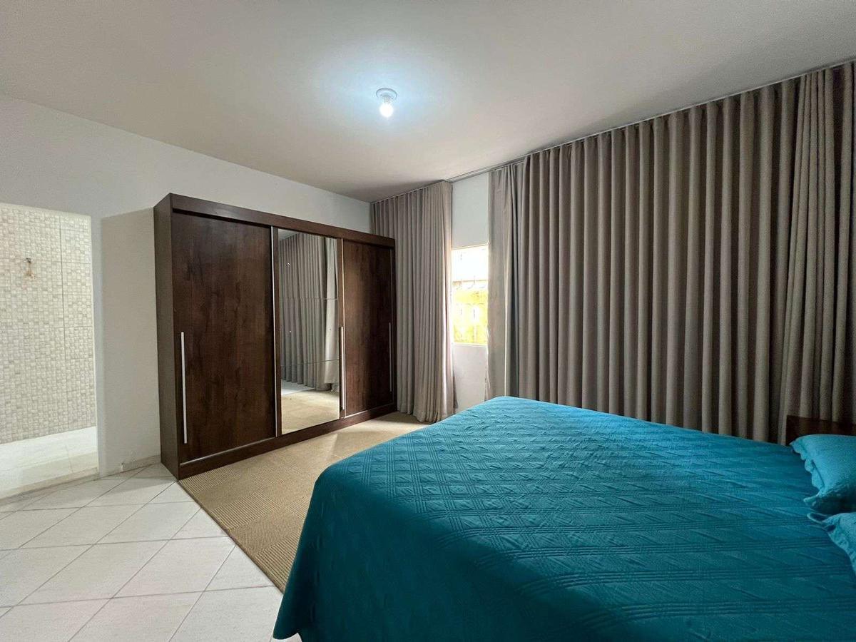 Casa, Planalto, 6 Quartos, 6 Vagas, 2 Suítes