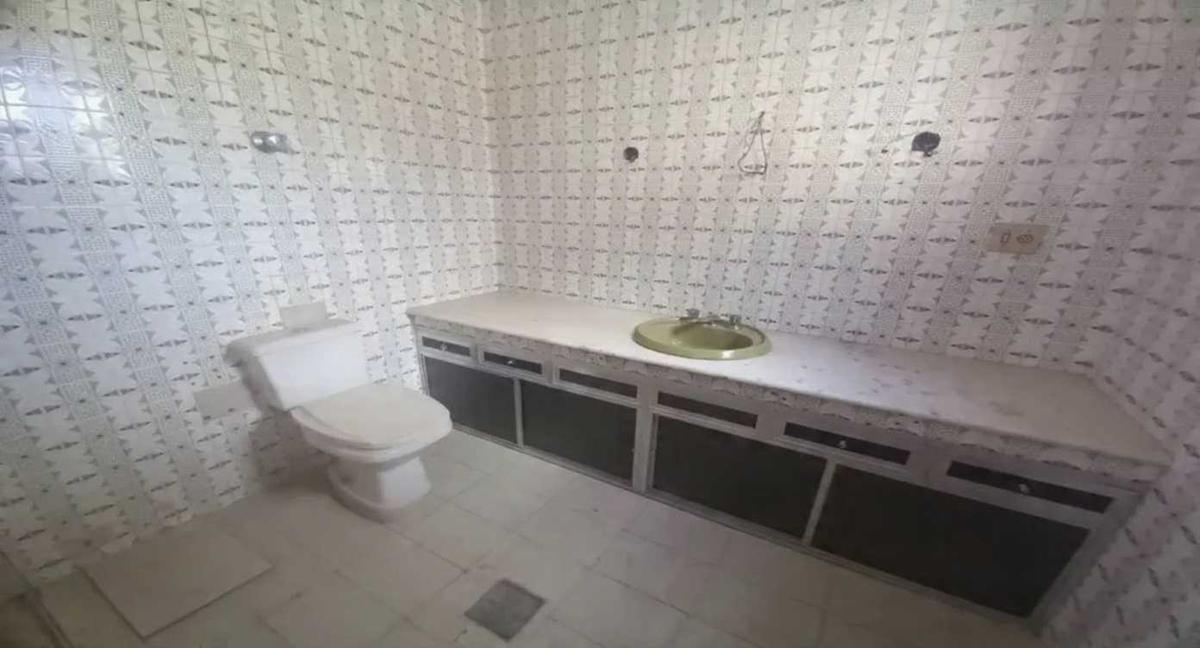 Casa, Cidade Nova, 5 Quartos, 3 Vagas, 1 Suíte