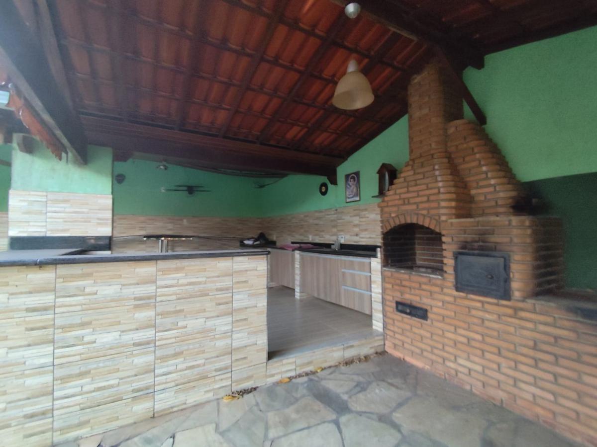 Casa, Palmeiras, 3 Quartos, 6 Vagas, 1 Suíte