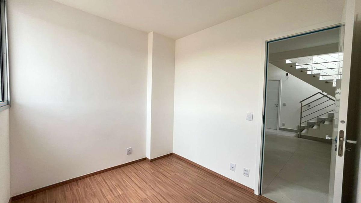 Cobertura, Santa Rosa, 3 Quartos, 2 Vagas, 1 Suíte