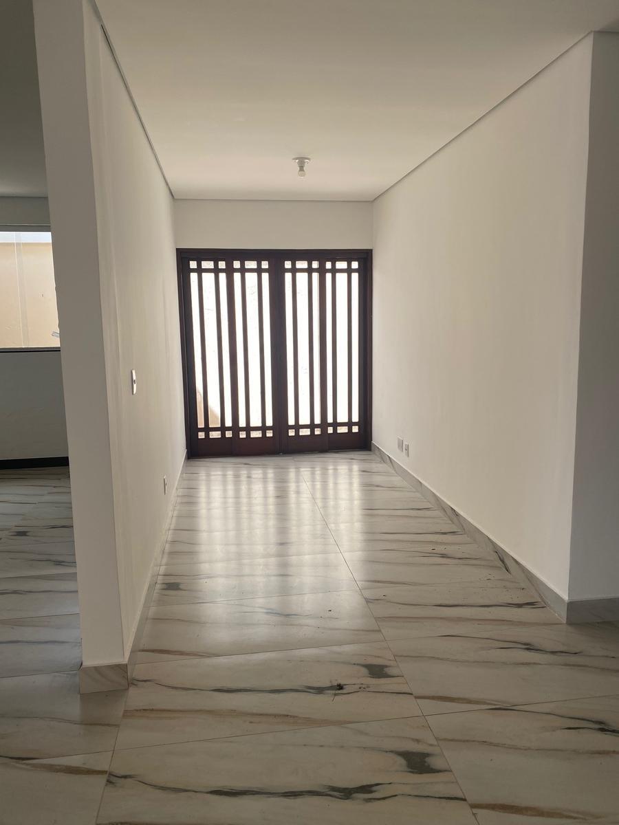 Casa, Castelo, 4 Quartos, 4 Vagas, 3 Suítes