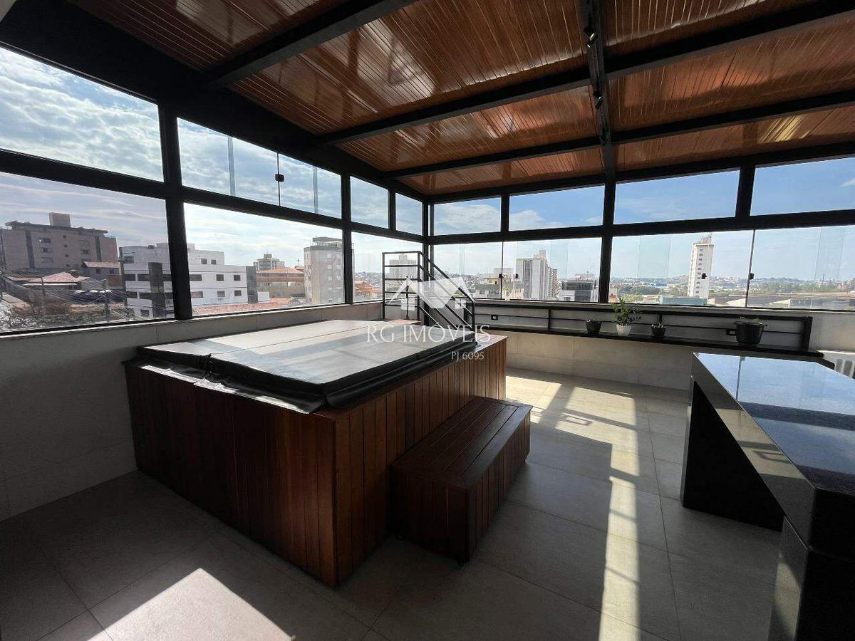 Cobertura, Barreiro, 3 Quartos, 2 Vagas, 1 Suíte