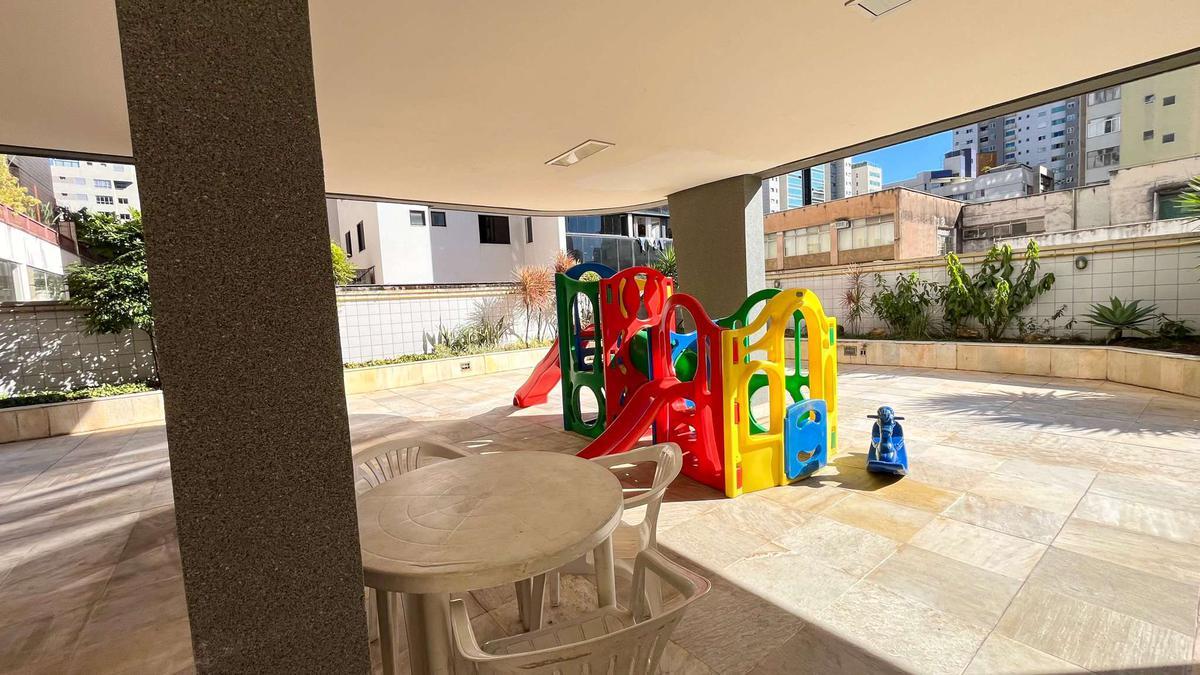 Apartamento, Savassi, 4 Quartos, 2 Vagas, 1 Suíte