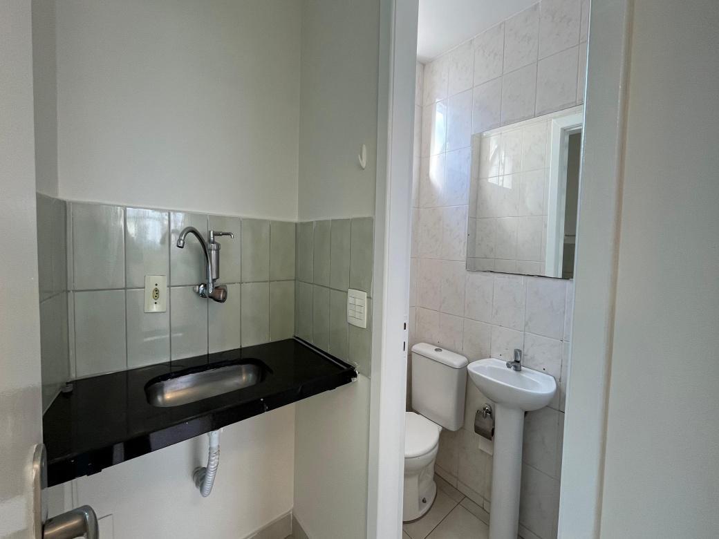 Sala, Savassi, 0 Quarto, 2 Vagas