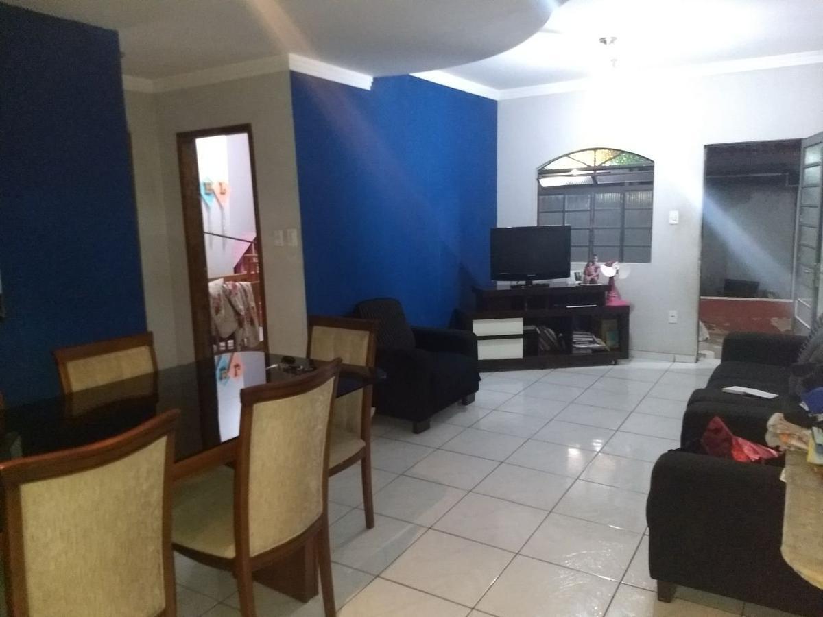 Casa Comercial, Dom Bosco, 2 Quartos, 3 Vagas