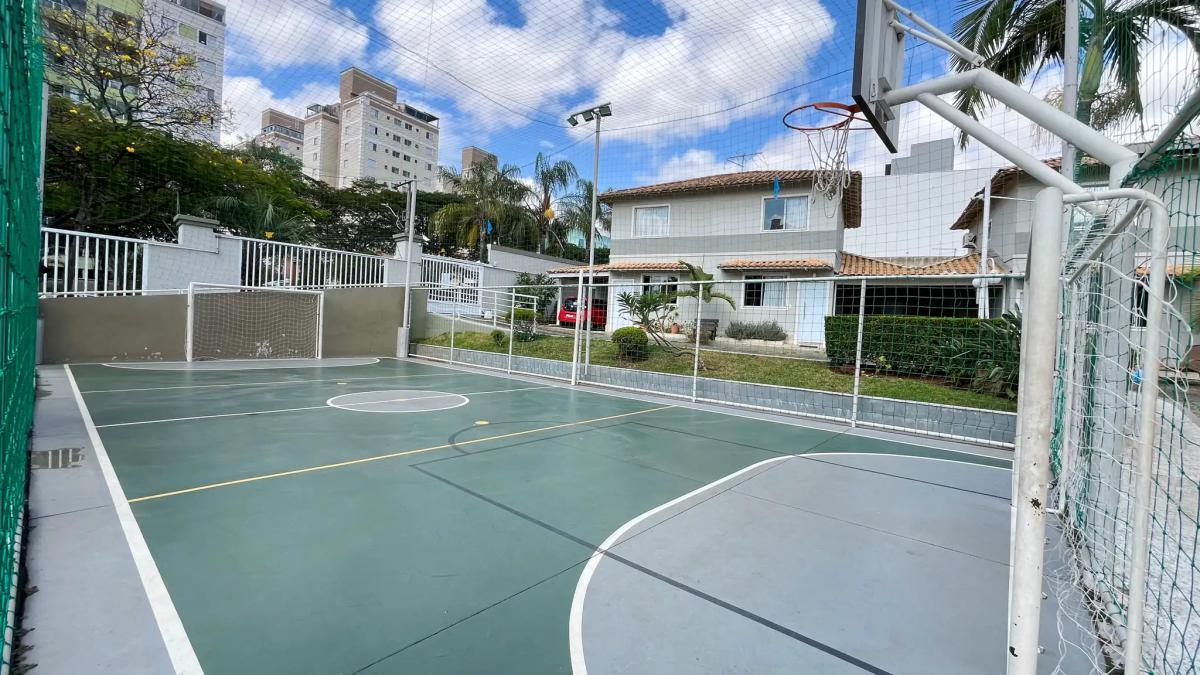 Casa, Castelo, 2 Quartos, 2 Vagas