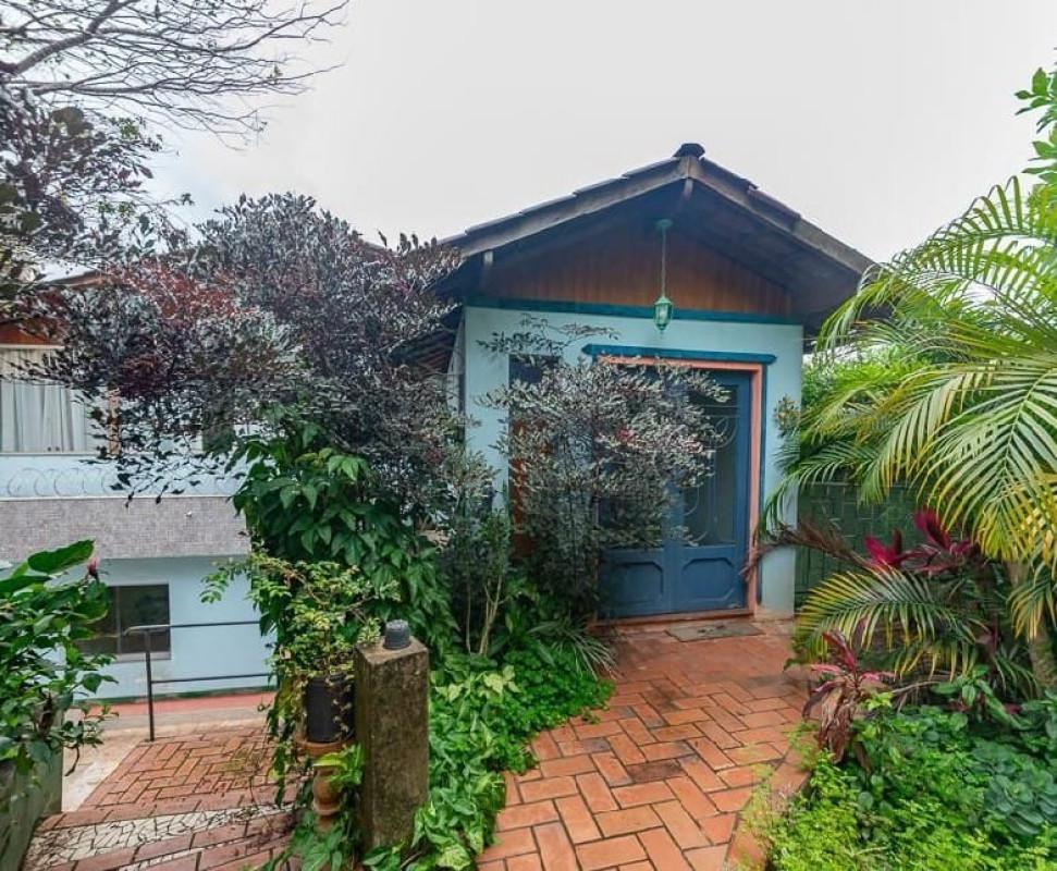 Casa, Barreiro, 5 Quartos, 2 Vagas, 1 Suíte