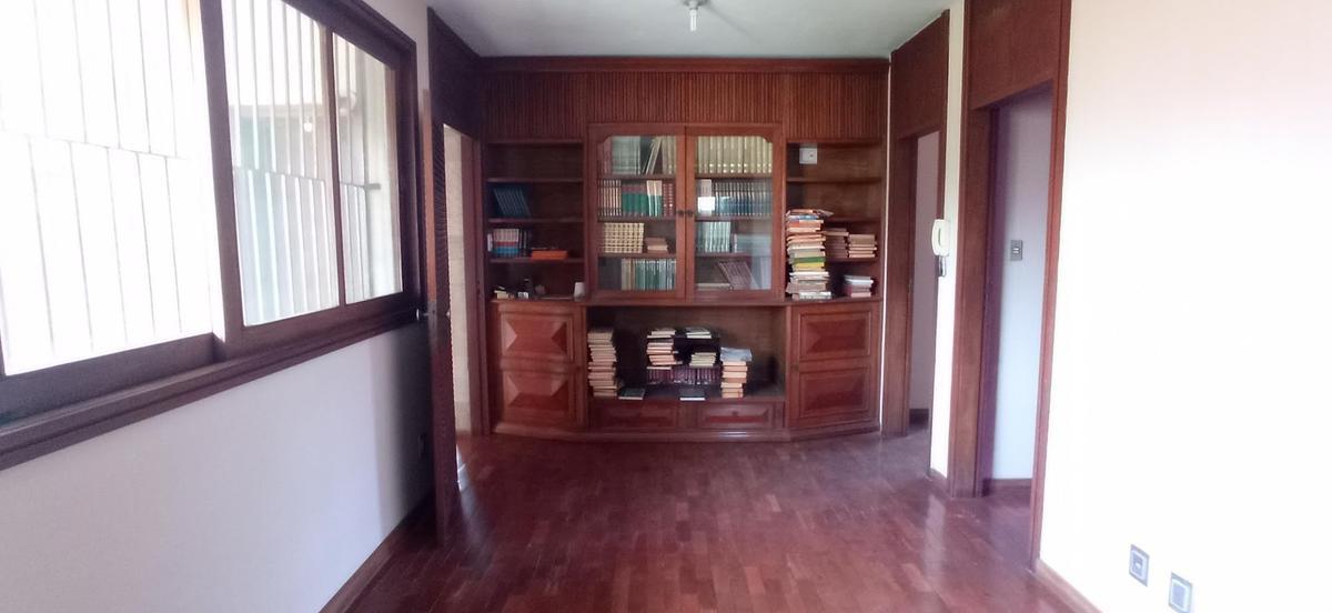 Casa, Santa Helena, 6 Quartos, 4 Vagas, 2 Suítes