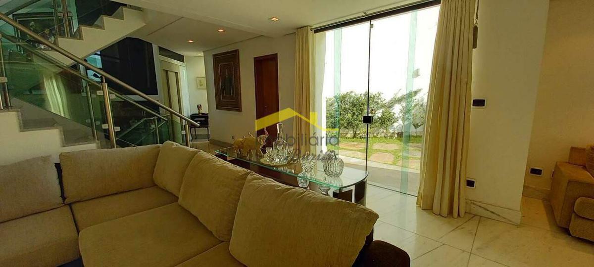 Casa, Buritis, 6 Quartos, 5 Vagas, 6 Suítes