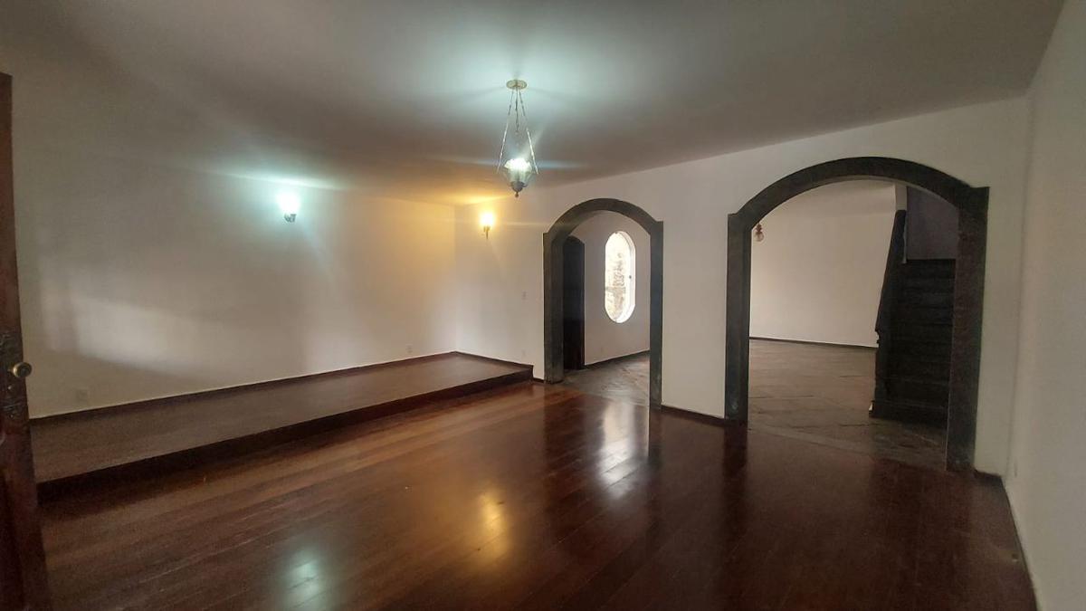 Casa, Santa Cruz, 4 Quartos, 4 Vagas, 2 Suítes