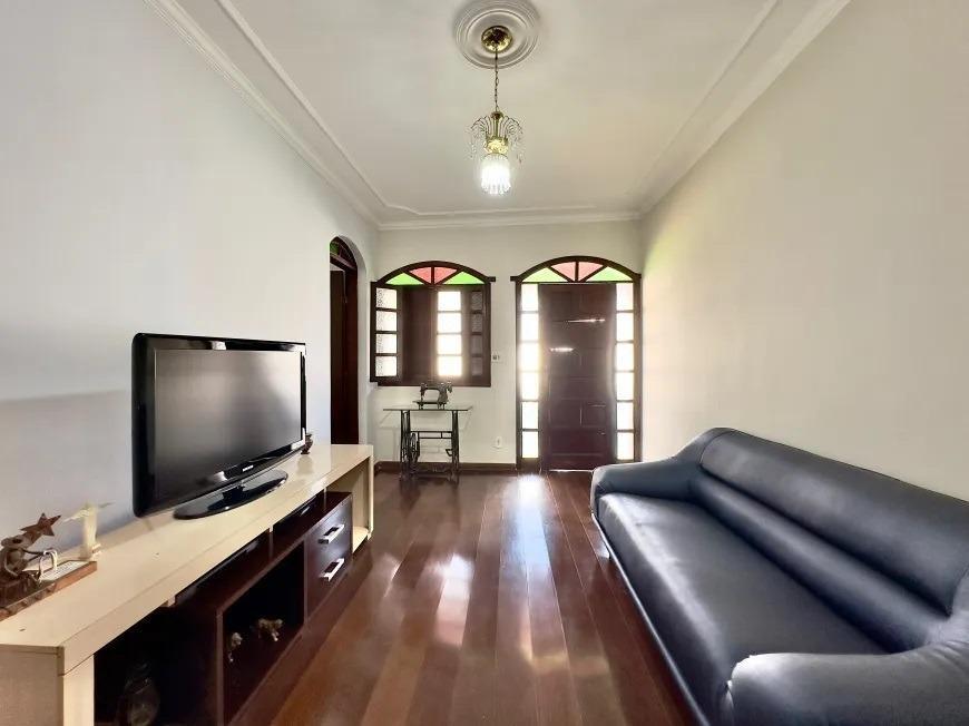 Casa, Santa Mônica, 4 Quartos, 3 Vagas, 1 Suíte